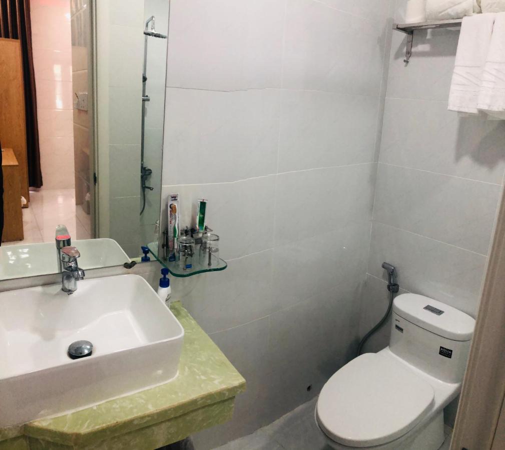 Khách sạn 2z Hotel- 149 Lê Thị Riêng *